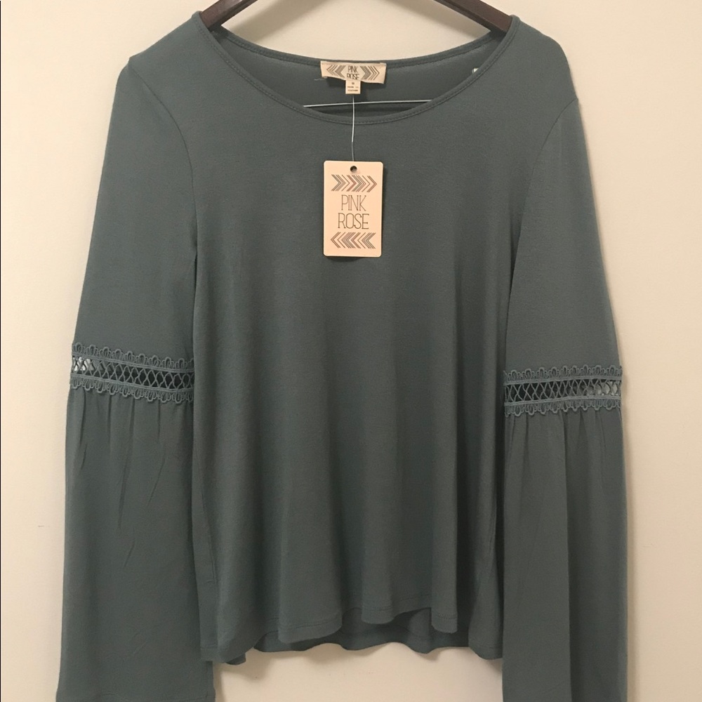 Pink Rose Midsummers Eve Green  Top bell sleeve
